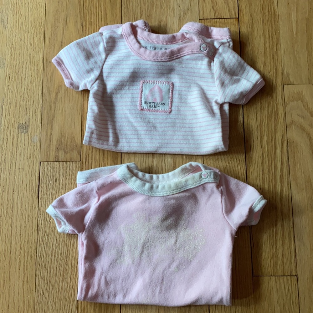 Burt’s Bees Infant Rompers - Picture 2 of 5